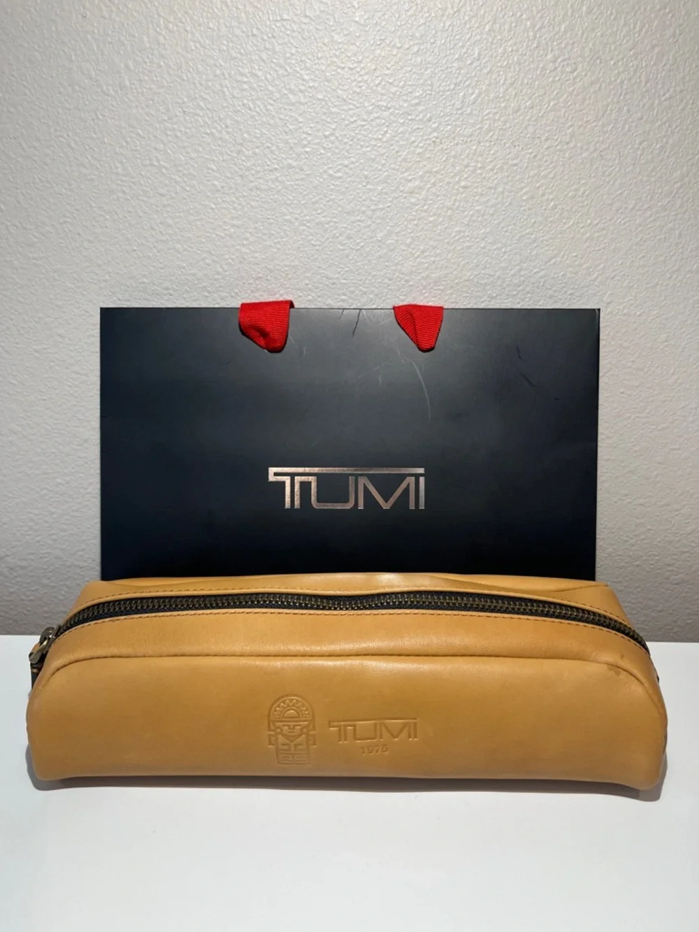 TUMI 40th Anniversary 1975 Leather Collection: Pencil Case / Cord & Tech Pouch